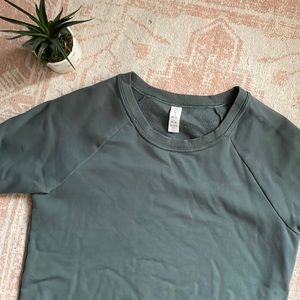 ⭐️3 for 20⭐️ Workout Comfy Crewneck